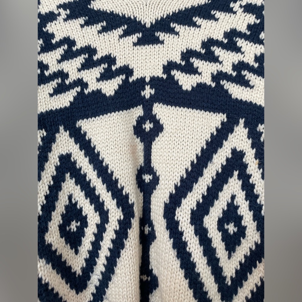 VICI Aztec Print Sweater Size Small - Picture 3 of 6